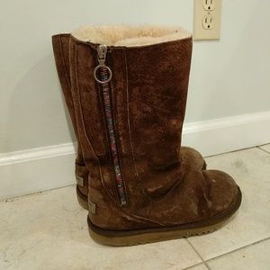 Tall chocolate brown Ugg boots